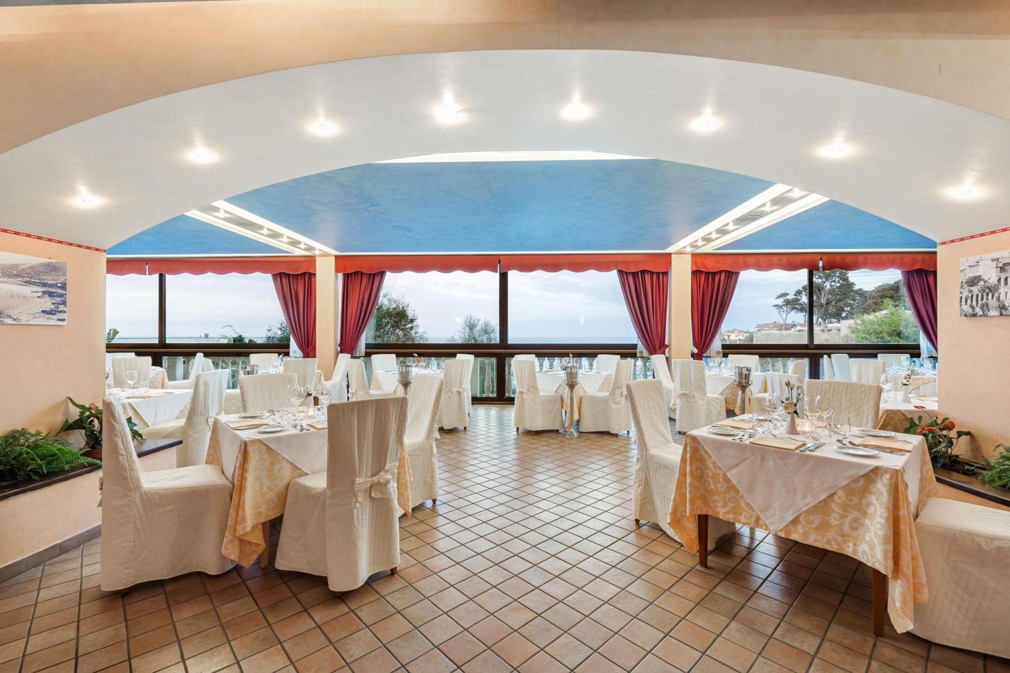 מלון טרופאה Aldiana Club Rocca Nettuno Calabria מראה חיצוני תמונה